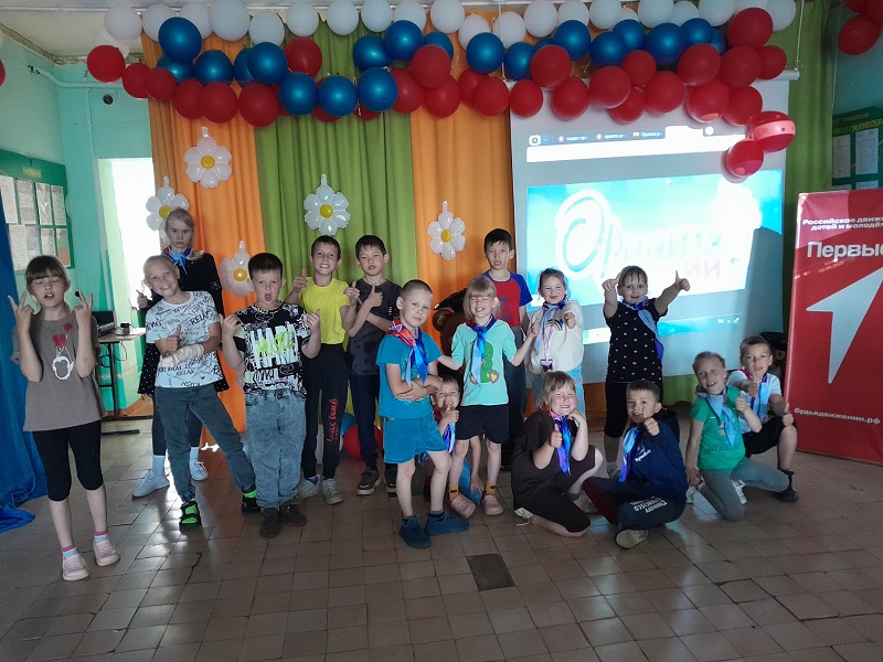 Открытие летнего пришкольного лагеря в Новоозёрновской ОШ.