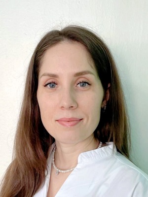 Елена Александровна Упирова.